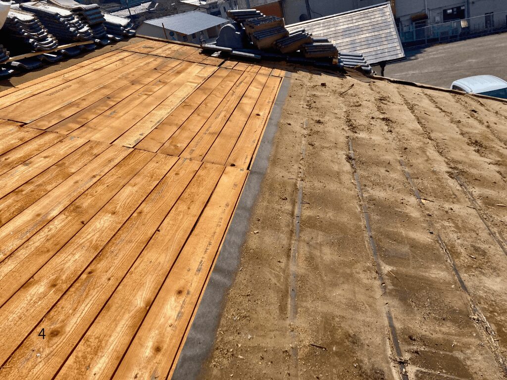 傷んだ屋根下地を補修する伊万里市のおうち屋本舗